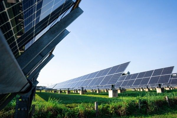 drone-solar-panel-inspection-3.jpg
